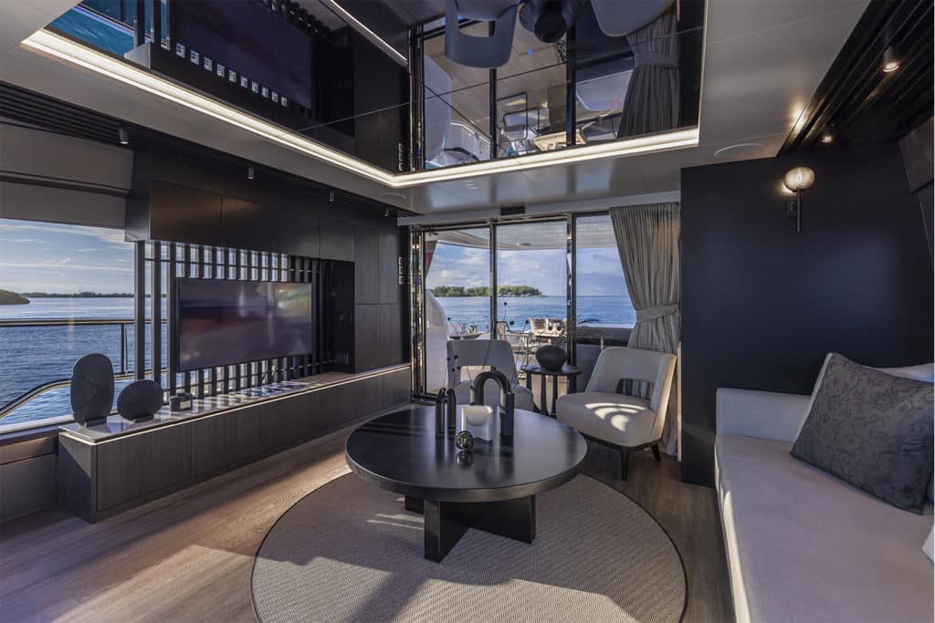 interior Pearl 72 - Pearl Yachts